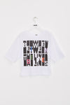 INDEE - Belgische modemerk - Witte T-shirt met halflange mouwen en print Between- verkrijgbaar bij littlefashionaddict.com