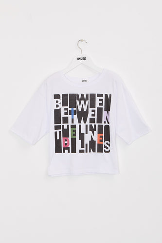 INDEE - Belgische modemerk - Witte T-shirt met halflange mouwen en print Between- verkrijgbaar bij littlefashionaddict.com