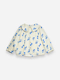 Littlefashionaddict.com - Maison Tadaboum - Carlota Shirt - Meisjesmode - Crème hemd met donkerblauwe muzieknoten - Beschikbaar vanaf 2 jaar tot en met 8 jaar bij Littlefashionaddict.com
