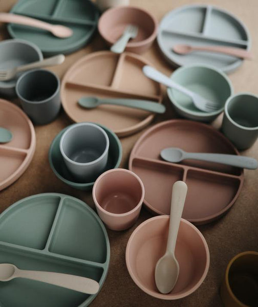 Little Fashion Addict - Mushie - Siliconen dinnerware