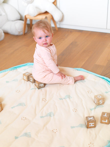 Little Fashion Addict - Play & Go Soft - Sophie la Girafe - sfeerfoto met baby