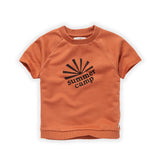 Little Fashion Addict - Sproet & Sprout – Sweatshirt summer camp in de kleur Café - unisex - voor jongens en meisjes- Collectie: Camp Nowhere verkrijgbaar bij Littlefashionaddict.com