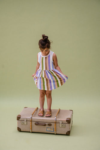 Little Fashion Addict - Sproet & Sprout – Loose Dress Sleeveless Stripe Print - Kleur: Multicolour - Voor meisjes - Meisjesmode - Collectie: Tuscan Holiday at Nonna's - verkrijgbaar bij Littlefashionaddict.com