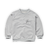 Littlefashionaddict - Sproet & Sprout - AW22 - Lichtgrijze raglan sweater met peace hand - Voor zowel meisjes als jongens - Vanaf 4 tot 10 jaar in stock en verkrijgbaar bij Little Fashion Addict