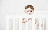 Little Fashion Addict - Oeuf NYC - Babybed walnoot - Sfeerfoto